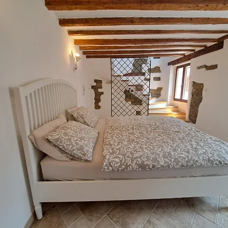Апартаменты 4 Seasons Apartment, Center *